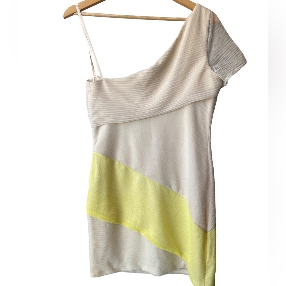 BCBGeneration Y2K Party Mini Dress 12 NEW Chiffon One Shoulder Ribbon Ethereal